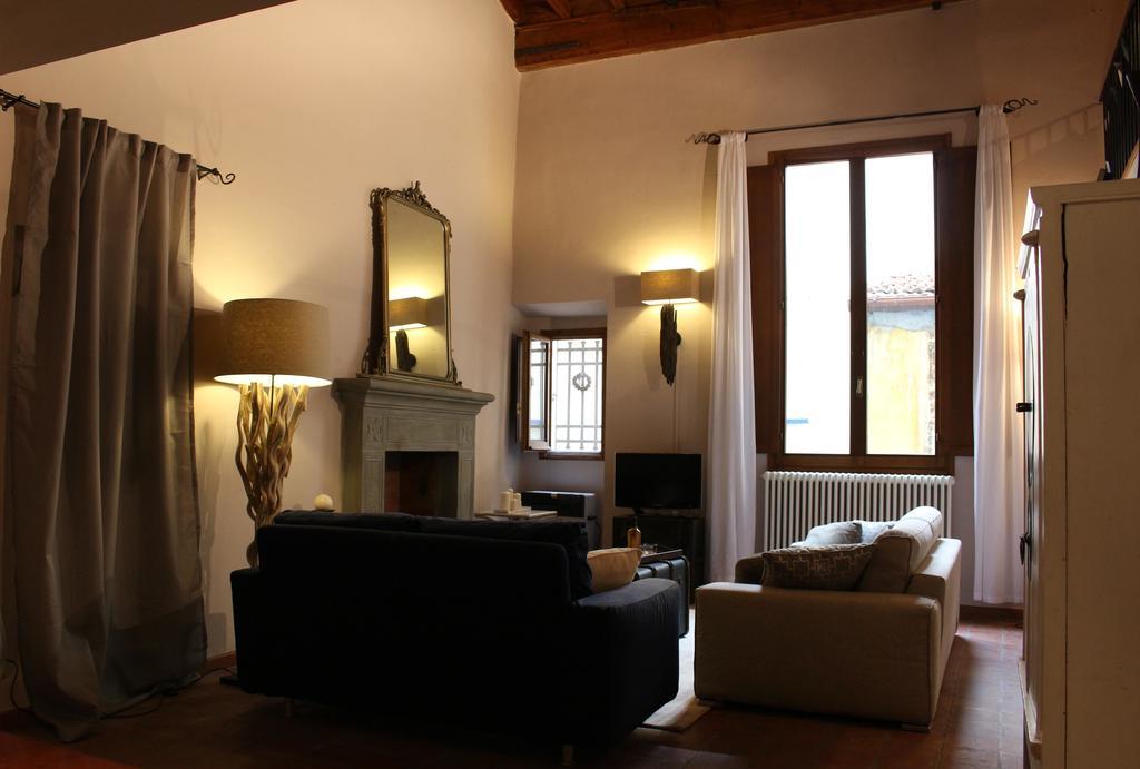 Elena Firenze